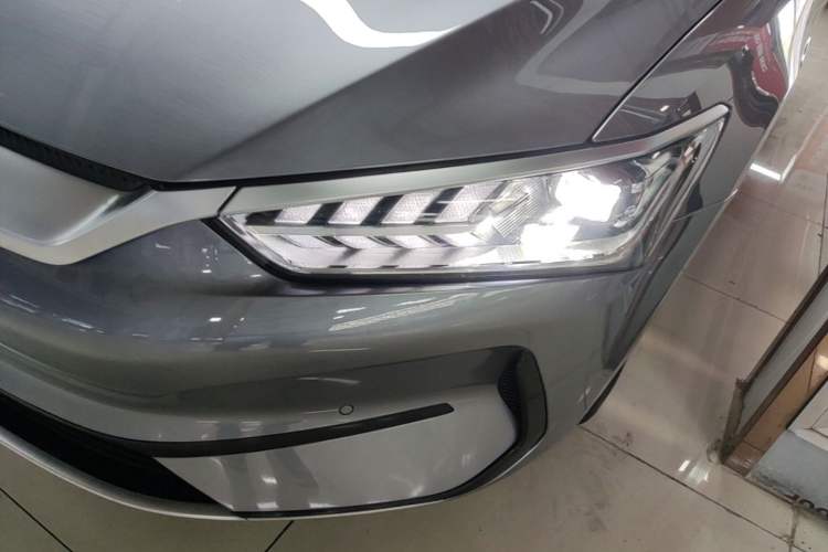 Used BYD Qin PLUS 2024 Honor Edition EV 420KM Beyond Model Left Front Headlight