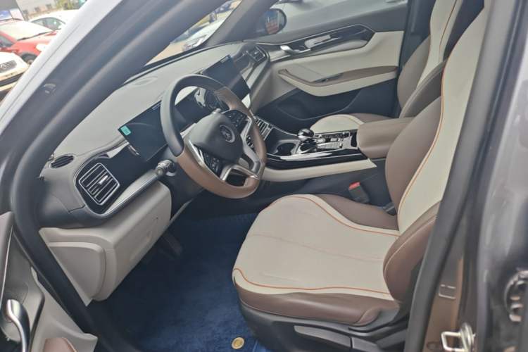 Used BYD Qin PLUS 2024 Honor Edition EV 420KM Leading Model Left Front Seat