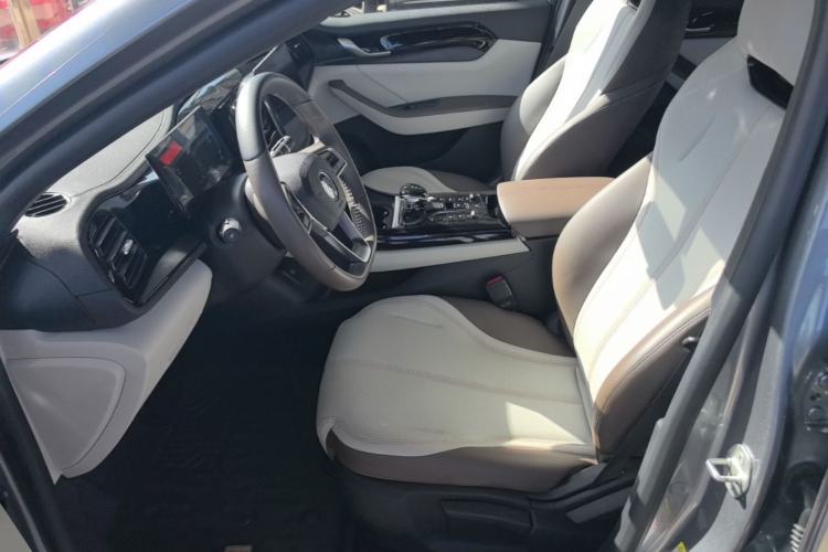 Used BYD Qin PLUS 2024 HONOR Edition DM-i 55KM Leading Model Left Front Seat