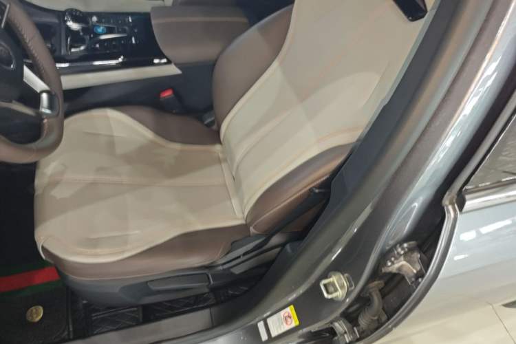 Used BYD Qin PLUS 2024 HONOR Edition DM-i 55KM Leading Model Left Front Seat