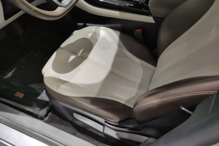 Used BYD Qin PLUS 2024 HONOR Edition DM-i 55KM Leading Model Left Front Seat