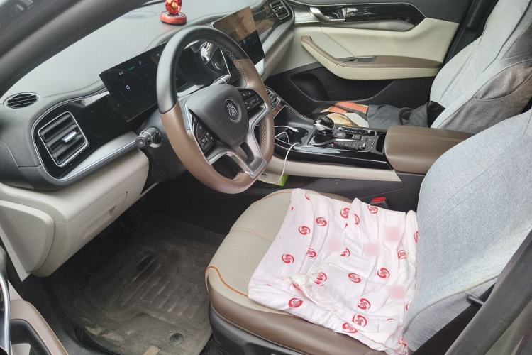 Used BYD Qin PLUS 2024 Honor Edition EV 510KM Leading Model Left Front Seat