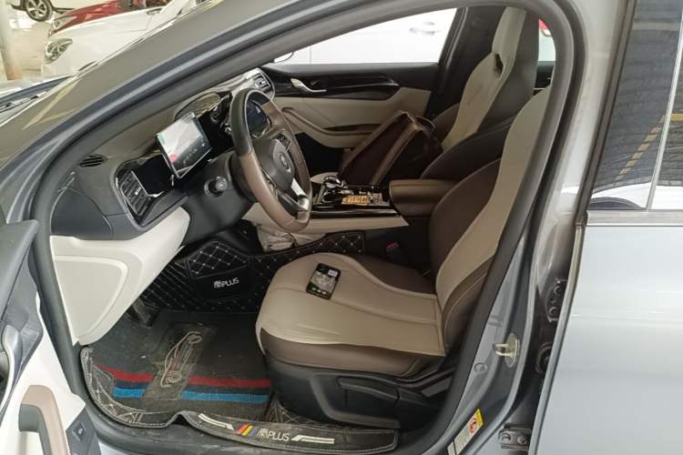 Used BYD Qin PLUS 2024 HONOR Edition DM-i 55KM Leading Model Left Front Seat