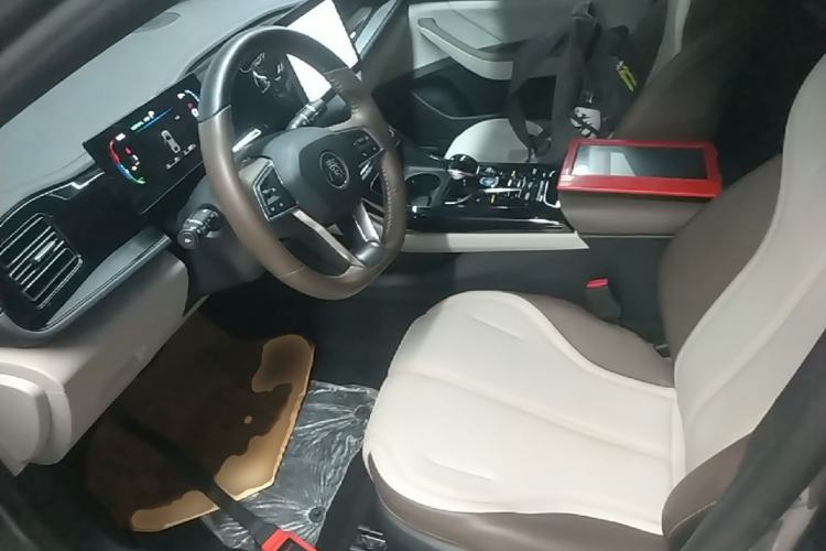 Used BYD Qin PLUS 2024 HONOR Edition DM-i 55KM Leading Model Left Front Seat