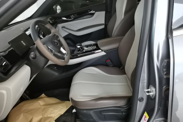 Used BYD Qin PLUS 2024 HONOR Edition DM-i 55KM Leading Model Left Front Seat