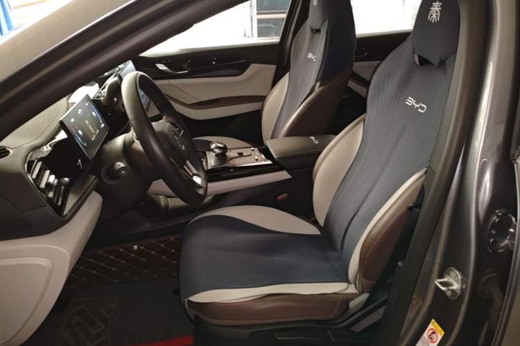 Used BYD Qin PLUS 2024 HONOR Edition DM-i 55KM Leading Model Left Front Seat