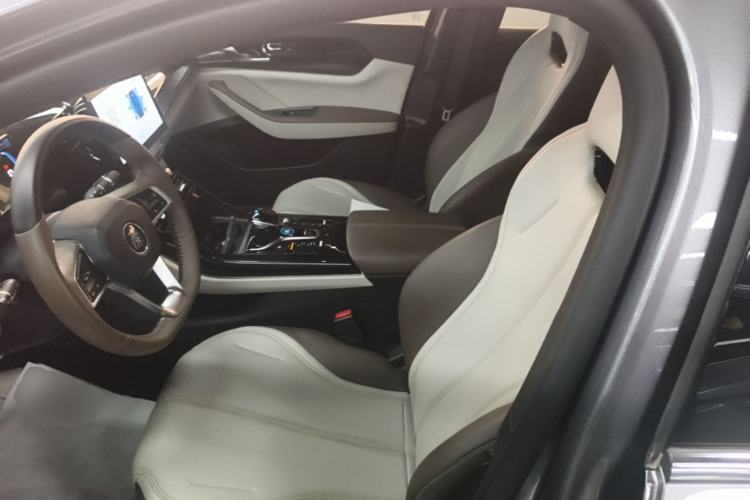 Used BYD Qin PLUS 2024 HONOR Edition DM-i 55KM Leading Model Left Front Seat