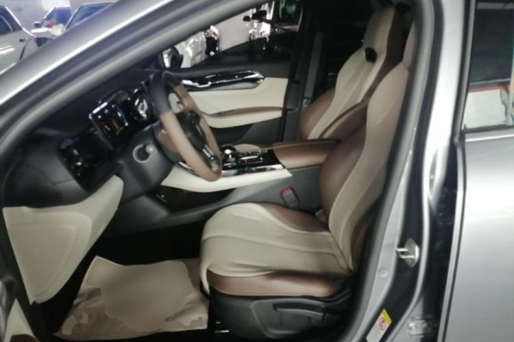 Used BYD Qin PLUS 2024 HONOR Edition DM-i 55KM Leading Model Left Front Seat