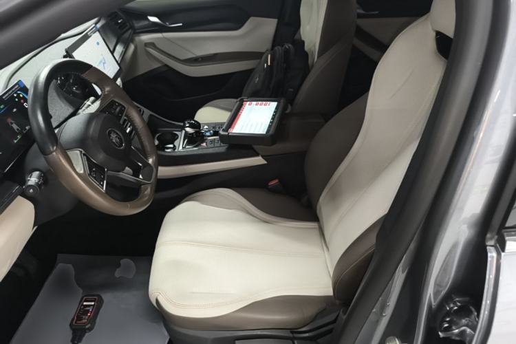 Used BYD Qin PLUS 2024 HONOR Edition DM-i 55KM Leading Model Left Front Seat