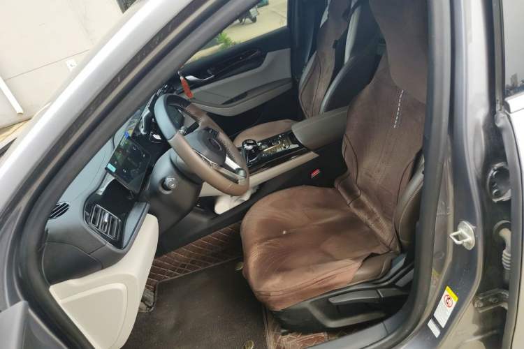 Used BYD Qin PLUS 2024 HONOR Edition DM-i 55KM Leading Model Left Front Seat
