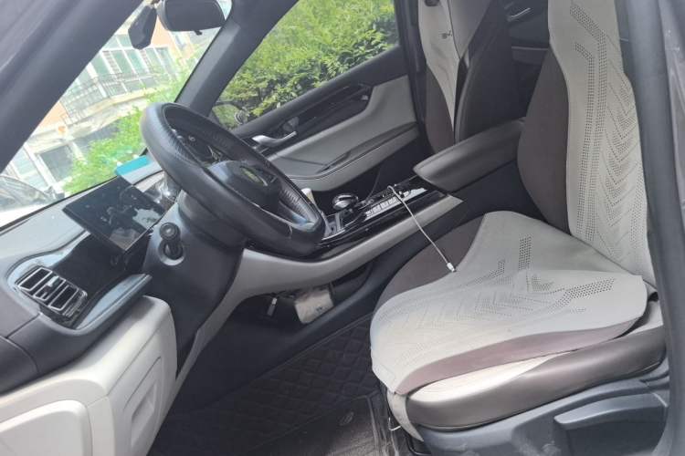 Used BYD Qin PLUS 2024 HONOR Edition DM-i 55KM Leading Model Left Front Seat