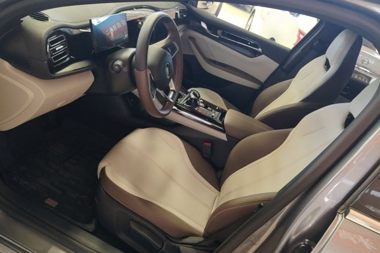 Used BYD Qin PLUS 2024 HONOR Edition DM-i 55KM Leading Model Left Front Seat