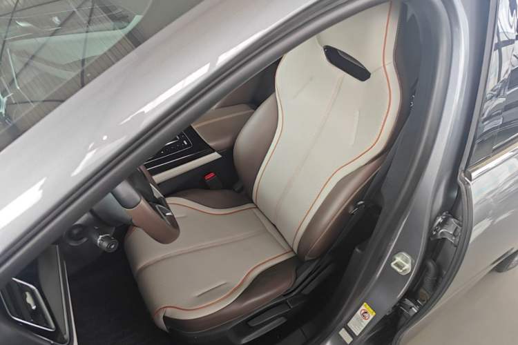 Used BYD Qin PLUS 2024 Honor Edition EV 510KM Leading Model Left Front Seat