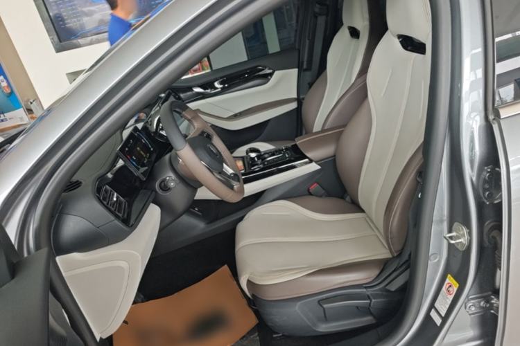Used BYD Qin PLUS 2024 HONOR Edition DM-i 55KM Leading Model Left Front Seat