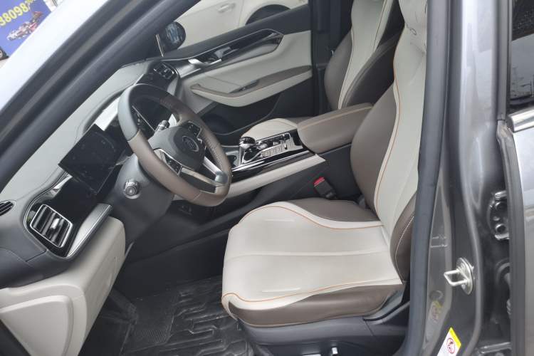Used BYD Qin PLUS 2024 HONOR Edition DM-i 55KM Beyond Model Left Front Seat