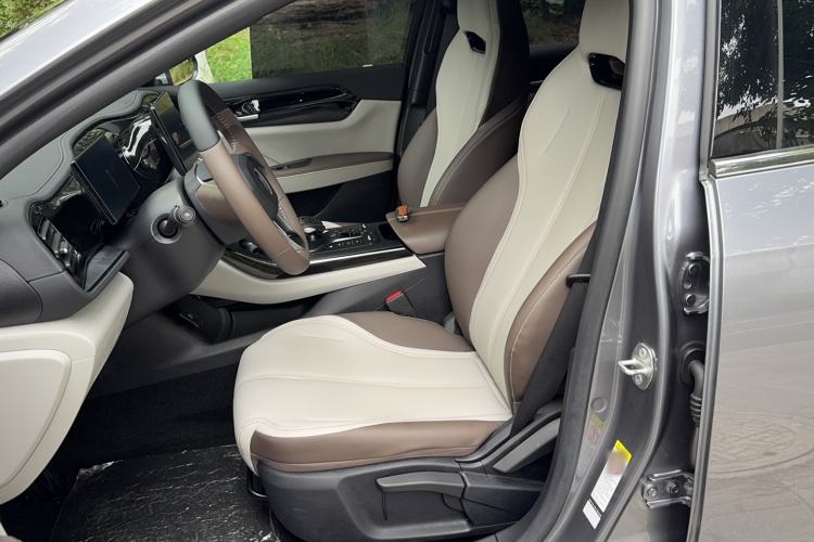 Used BYD Qin PLUS 2024 HONOR Edition DM-i 55KM Leading Model Left Front Seat