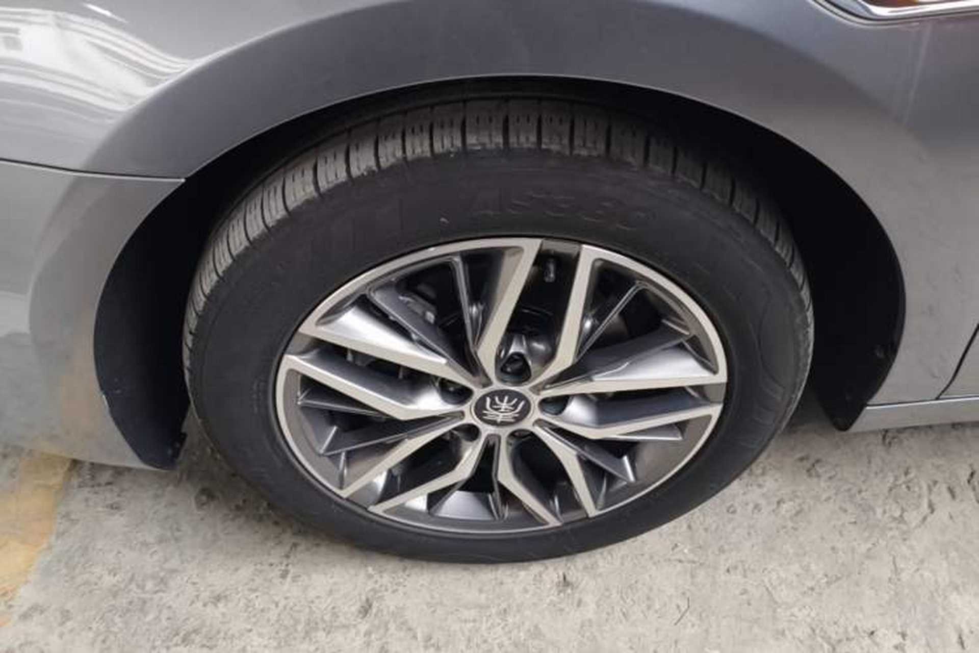 Used BYD Qin PLUS 2024 Honor Edition EV 420KM Beyond Model Left Front Wheel Hub