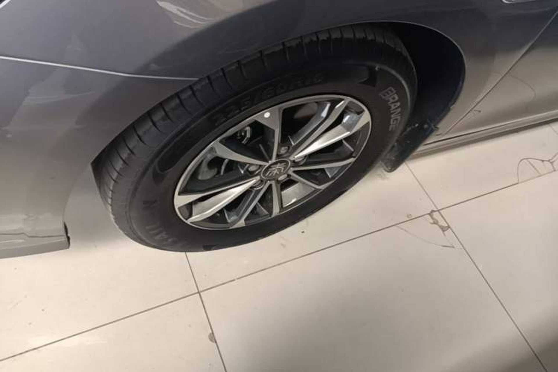 Used BYD Qin PLUS 2024 HONOR Edition DM-i 55KM Leading Model Left Front Wheel Hub
