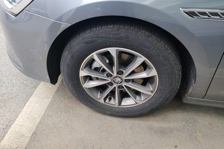 Used BYD Qin PLUS 2024 HONOR Edition DM-i 55KM Leading Model Left Front Wheel Hub