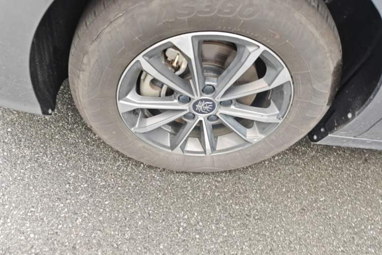 Used BYD Qin PLUS 2024 HONOR Edition DM-i 55KM Leading Model Left Front Wheel Hub