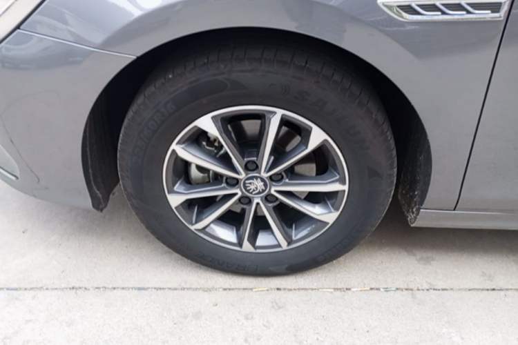 Used BYD Qin PLUS 2024 HONOR Edition DM-i 55KM Leading Model Left Front Wheel Hub