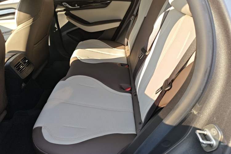 Used BYD Qin PLUS 2024 HONOR Edition DM-i 55KM Leading Model Left Rear Seat