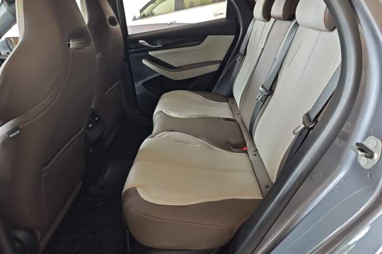 Used BYD Qin PLUS 2024 HONOR Edition DM-i 55KM Leading Model Left Rear Seat