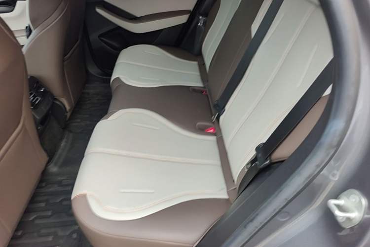 Used BYD Qin PLUS 2024 HONOR Edition DM-i 55KM Leading Model Left Rear Seat