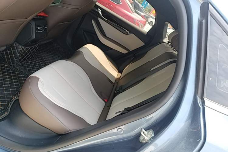 Used BYD Qin PLUS 2024 HONOR Edition DM-i 55KM Leading Model Left Rear Seat