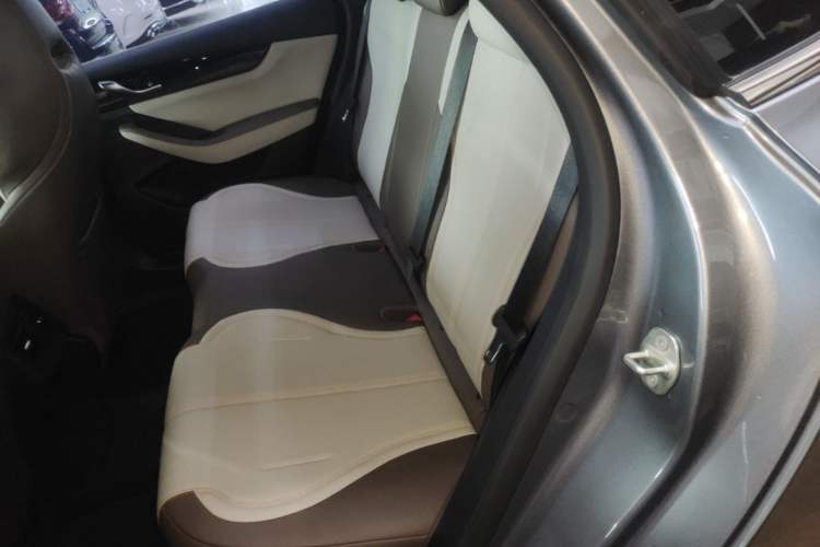 Used BYD Qin PLUS 2024 HONOR Edition DM-i 55KM Leading Model Left Rear Seat
