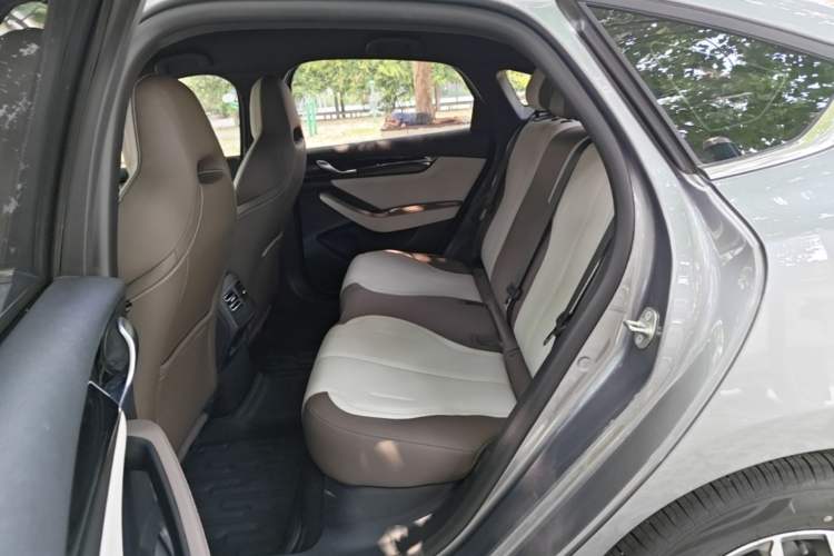 Used BYD Qin PLUS 2024 HONOR Edition DM-i 55KM Leading Model Left Rear Seat
