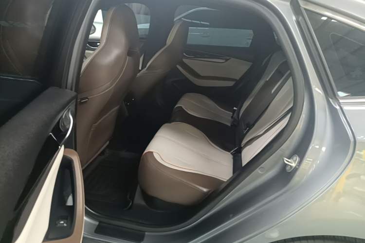 Used BYD Qin PLUS 2024 Honor Edition EV 510KM Leading Model Left Rear Seat