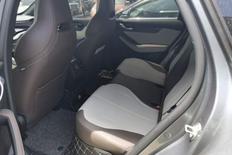 Used BYD Qin PLUS 2024 HONOR Edition DM-i 55KM Leading Model Left Rear Seat