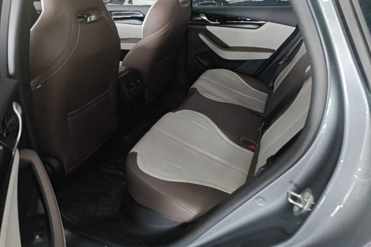 Used BYD Qin PLUS 2024 HONOR Edition DM-i 55KM Leading Model Left Rear Seat