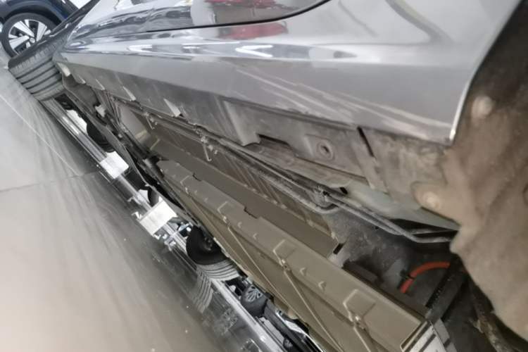 Used BYD Qin PLUS 2024 HONOR Edition DM-i 55KM Leading Model Left Side Sill
