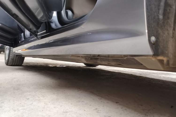 Used BYD Qin PLUS 2024 Honor Edition EV 420KM Beyond Model Left Side Sill