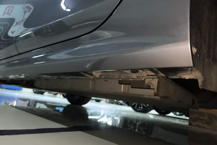 Used BYD Qin PLUS 2024 HONOR Edition DM-i 120KM Leading Model Left Side Sill