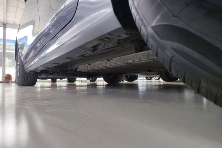 Used BYD Qin PLUS 2024 HONOR Edition DM-i 55KM Leading Model Left Side Sill