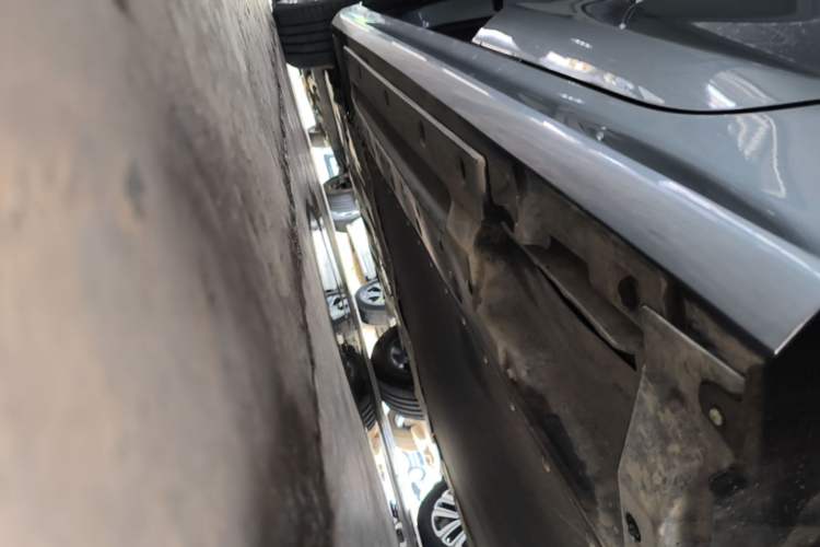 Used BYD Qin PLUS 2024 Honor Edition EV 510KM Leading Model Left Side Sill