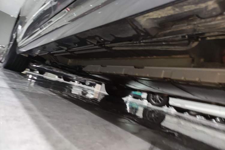 Used BYD Qin PLUS 2024 HONOR Edition DM-i 55KM Leading Model Left Side Sill