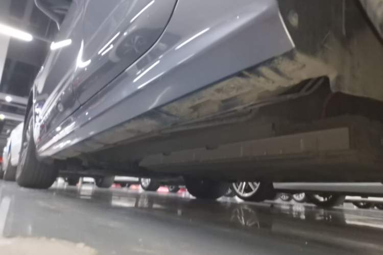 Used BYD Qin PLUS 2024 HONOR Edition DM-i 55KM Leading Model Left Side Sill