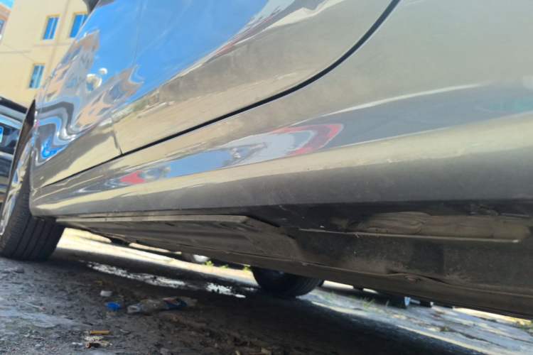 Used BYD Qin PLUS 2024 Honor Edition EV 420KM Leading Model Left Side Sill