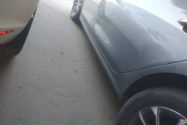 Used BYD Qin PLUS 2024 HONOR Edition DM-i 55KM Leading Model Left Side Sill
