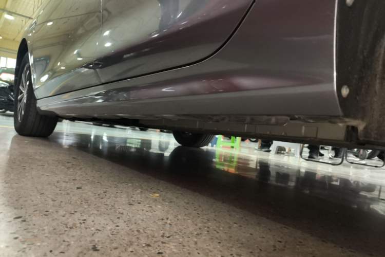 Used BYD Qin PLUS 2024 HONOR Edition DM-i 55KM Leading Model Left Side Sill
