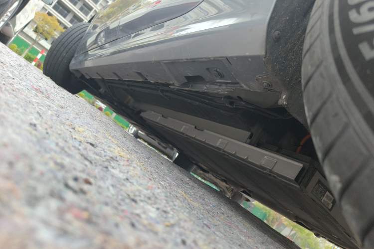 Used BYD Qin PLUS 2024 HONOR Edition DM-i 55KM Leading Model Left Side Sill