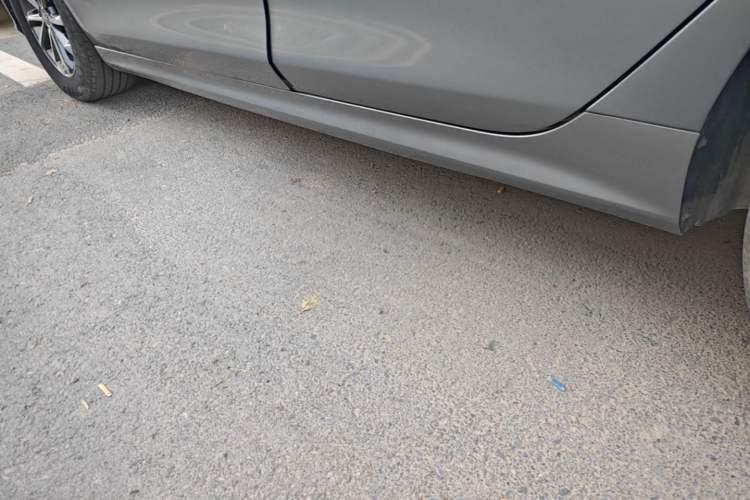 Used BYD Qin PLUS 2024 HONOR Edition DM-i 55KM Leading Model Left Side Sill