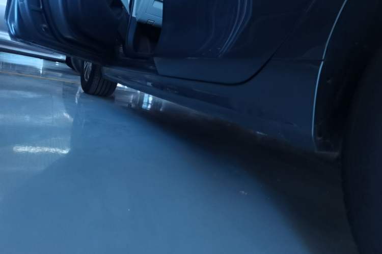 Used BYD Qin PLUS 2024 HONOR Edition DM-i 55KM Leading Model Left Side Sill
