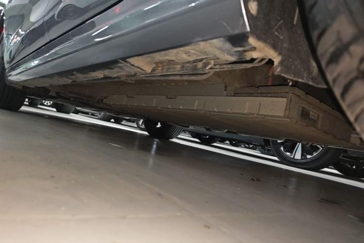 Used BYD Qin PLUS 2024 HONOR Edition DM-i 55KM Leading Model Left Side Sill