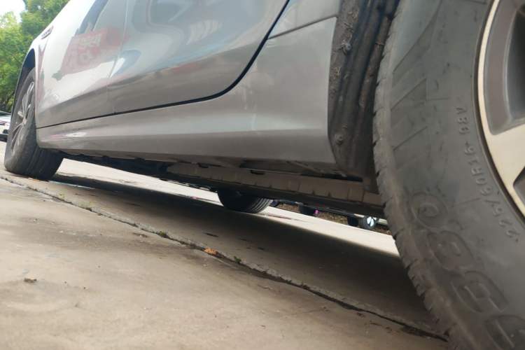 Used BYD Qin PLUS 2024 HONOR Edition DM-i 55KM Leading Model Left Side Sill