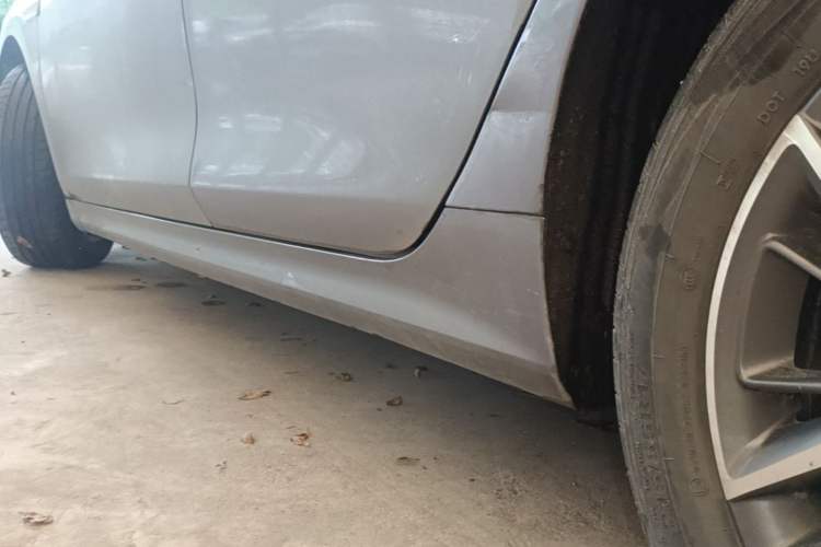 Used BYD Qin PLUS 2024 Honor Edition EV 510KM Leading Model Left Side Sill